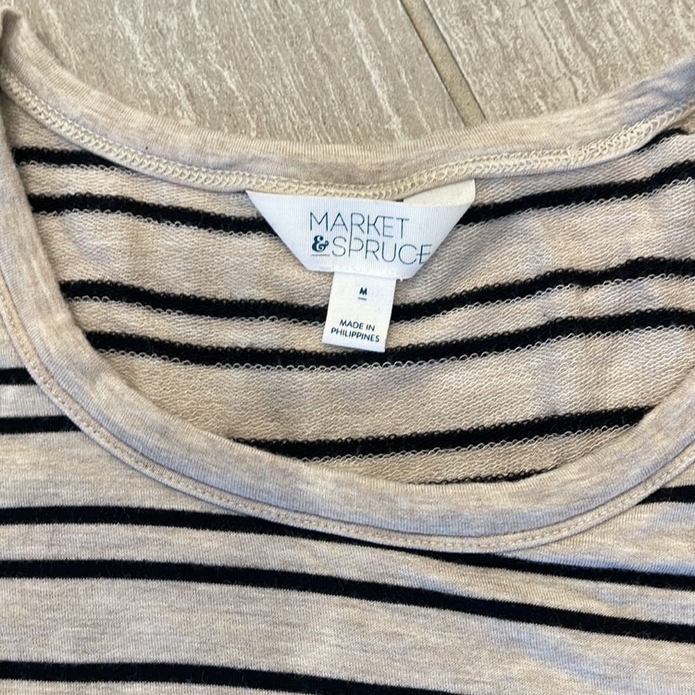 Market and spruce curved hem French terry knit top - Picture 2 of 4